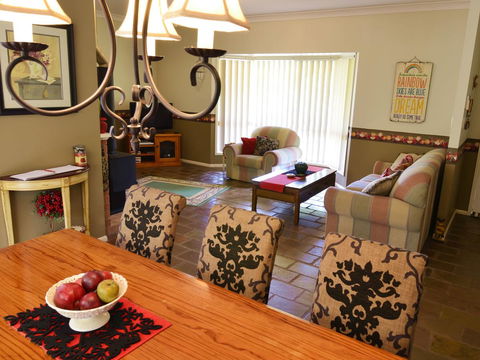 Apple Tree Cottage Montville - Accommodation Rockhampton 5