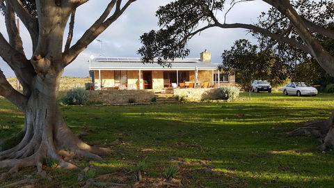 Ratcliff Cottage - Accommodation Rockhampton 1