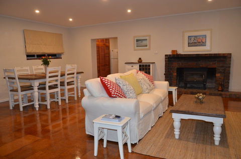 Ratcliff Cottage - Accommodation Rockhampton 10
