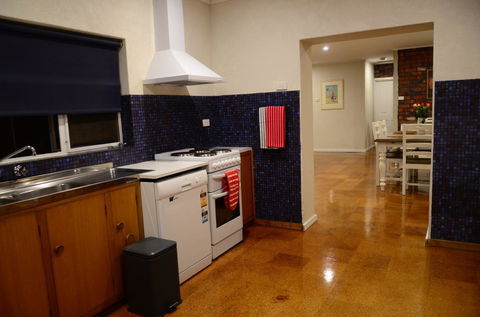 Ratcliff Cottage - Accommodation Rockhampton 18