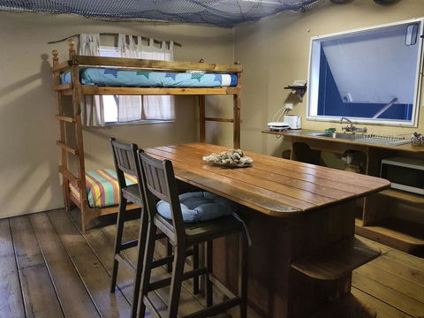 Arcadia Beach Guest House And Car Hire - Accommodation Rockhampton 33