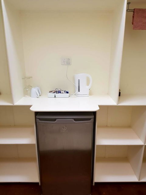 Arcadia Beach Guest House And Car Hire - Accommodation Rockhampton 28