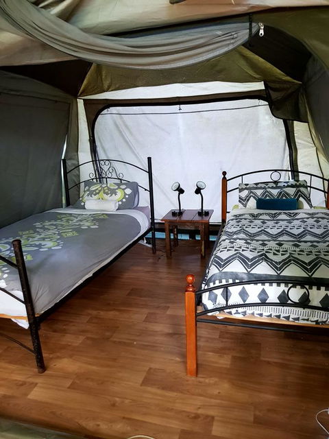 Arcadia Beach Guest House And Car Hire - Accommodation Rockhampton 42