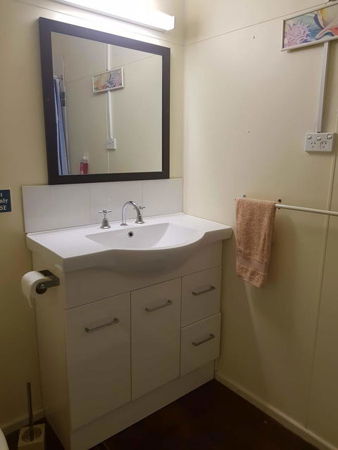 Arcadia Beach Guest House And Car Hire - Accommodation Rockhampton 26