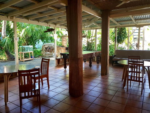 Arcadia Beach Guest House And Car Hire - Accommodation Rockhampton 32