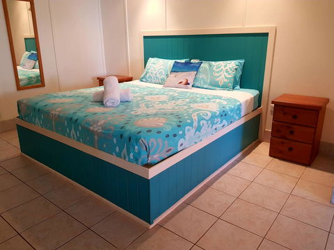 Arcadia Beach Guest House And Car Hire - Accommodation Rockhampton 8