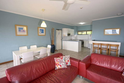 Anchorage On Straddie - Accommodation Rockhampton 9