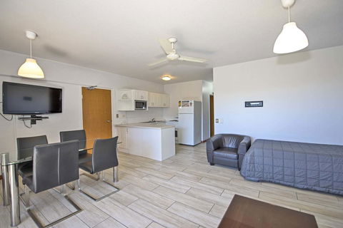 Anchorage On Straddie - Accommodation Rockhampton 25