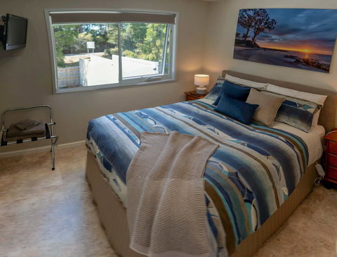 Adventure Bay Holiday Home - Accommodation Rockhampton 5