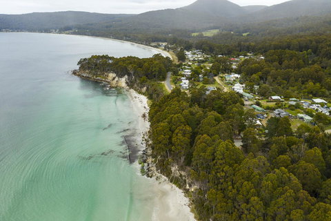Adventure Bay Holiday Home - Accommodation Rockhampton 8