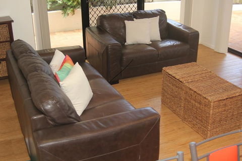 The Apartments Kings Beach Surfside - Accommodation Rockhampton 3
