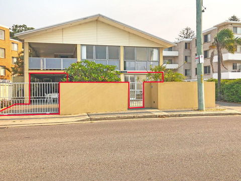 'Mooring One Downstairs', 23 Shoal Bay Rd - Fantastic Ground Floor Duplex With Views, WIFI And Air Conditioning - Accommodation Rockhampton 0