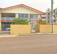 'Mooring Two Upstairs' 23 Shoal Bay Rd - Stunning views WIFI Air Conditioning and Boat Parking - Accommodation Rockhampton