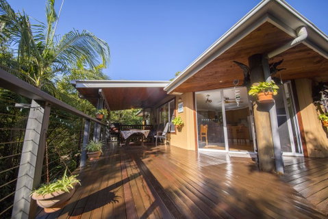 'The Tree House.' Treetop Living Near The Ocean, Coolum Beach, QLD, Australia - Accommodation Rockhampton 2