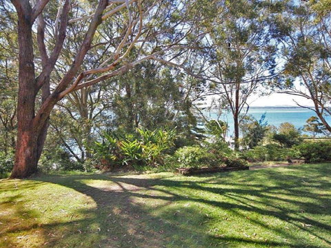 1 'Fiddlers Green' 62 Magnus Street - Ground Floor Unit Close To CBD - Accommodation Rockhampton 1