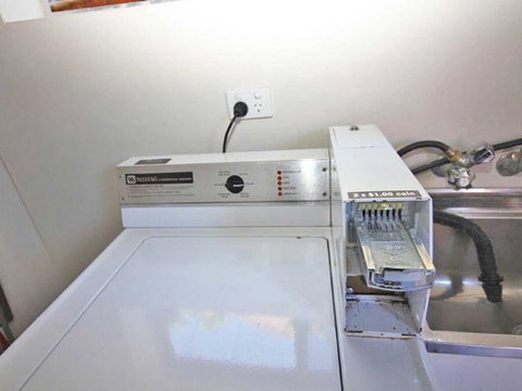 1 'Fiddlers Green' 62 Magnus Street - Ground Floor Unit Close To CBD - Accommodation Rockhampton 3