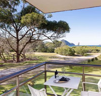 1 'Intrepid' 3 Intrepid Close - Amazing views of Shoal Bay only 100m from the Beach