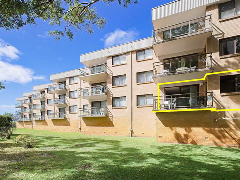 1 'Intrepid', 3 Intrepid Close - Amazing Views Of Shoal Bay, Only 100m From The Beach - Accommodation Rockhampton 3