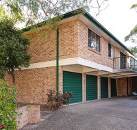 1 'Monterea' 3 Ondine Close - Walking distance to Beach - Accommodation Rockhampton