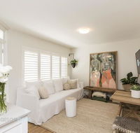 1 Bdrm Manly Beachside Apt With Parking - Accommodation Rockhampton