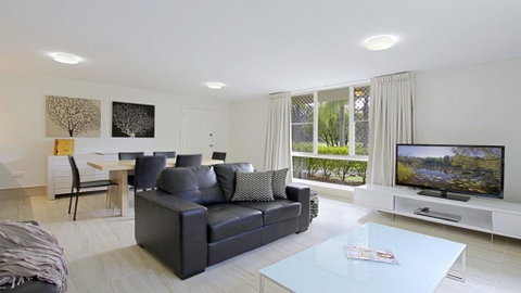 1/56 Lawson Street@Clarkes Beach - Accommodation Rockhampton 3