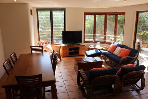 1/9 Marine Parade, Wategos Beach - Beachbound - Accommodation Rockhampton 2