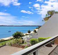 10 'Kiah' 53 Victoria Parade - Waterfront Views AIRCON and Close to the Marina. - Accommodation Rockhampton