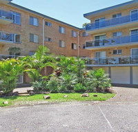 10 'Parkview' 11-13 Catalina Close - peaceful park views - Accommodation Rockhampton