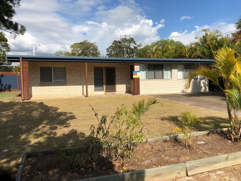 10 Cypress Avenue - Rainbow Beach, Fantastic Beach Location - Accommodation Rockhampton 0