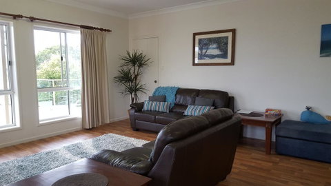 100 Cooloola Drive - Accommodation Rockhampton 3