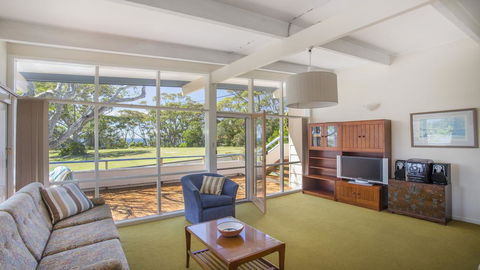 103 Bannister Head Rd - Beaming Bannister Retreat - Accommodation Rockhampton 1