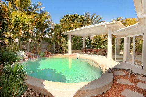 11 Dalmor Court, Coolum Beach - Pet Friendly, Linen Supplied, 500 BOND - Accommodation Rockhampton 1