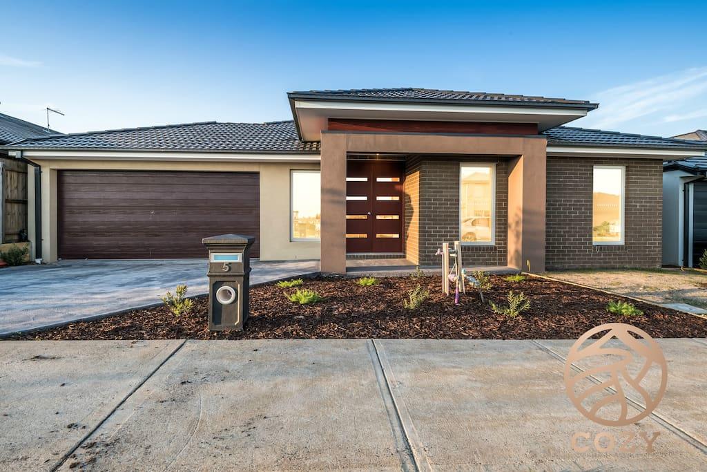 Arthurs Creek VIC Accommodation Rockhampton