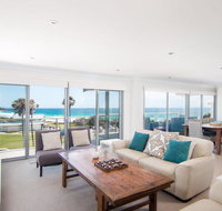 12 Cliff Road - Accommodation Rockhampton