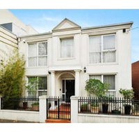 15 Charles Abbotsford Mansion - Accommodation Rockhampton