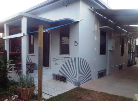 15 Robert Johnstone Parade - Accommodation Rockhampton 0
