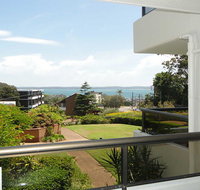 17 'The Commodore' 9-11 Donald Street - pleasant unit with open plan living - Accommodation Rockhampton