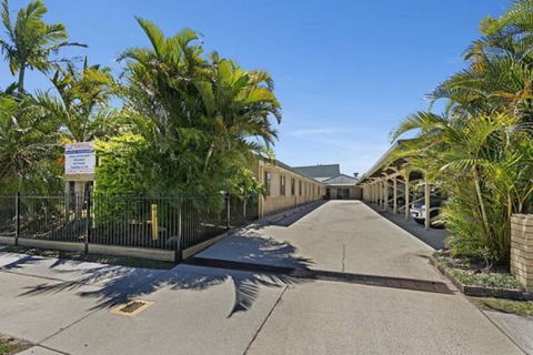 17 North Street Budget Accommodation - Accommodation Rockhampton 0