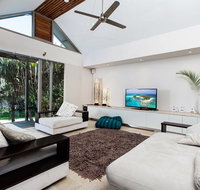 18A Childe Street Belongil Beach - Belongil Beach Pavilion House - Accommodation Rockhampton