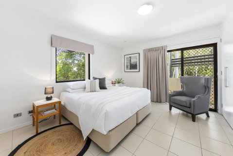 19 Ross Crescent - Accommodation Rockhampton 1