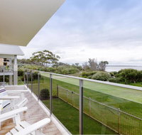 2 'The Helm' 22 Voyager Cl - Stunning waterfront unit with Air Conditioning - Accommodation Rockhampton