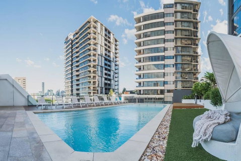 2 Bed Brisbane Resort Apartment - Accommodation Rockhampton 0