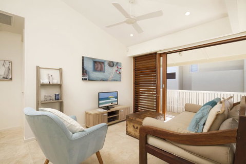 2 Hale Lani - Accommodation Rockhampton 0