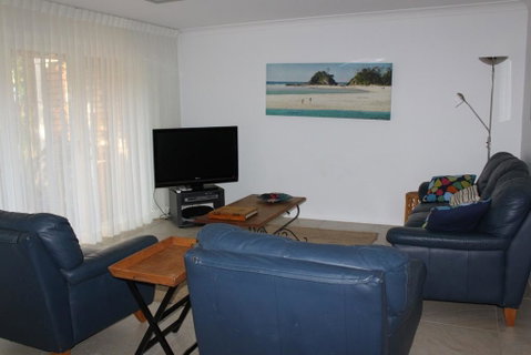 2/18-20 Kipling Street, Byron - Eastpoint - Accommodation Rockhampton 3