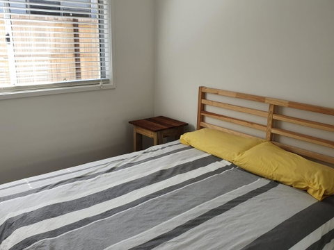 26 Satinwood Drive- Low Set Modern, Sleeps 8 - Accommodation Rockhampton 3