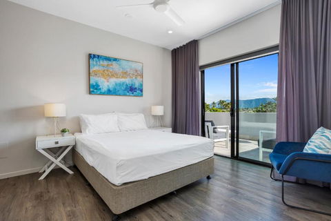 Cairns North 4-Bed With Outdoor Dining & Pool - Accommodation Rockhampton 1