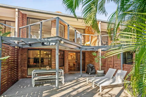 Calinda Sol 11 - Accommodation Rockhampton 2