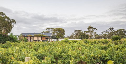 CASALE ESTATE - Accommodation Rockhampton 0