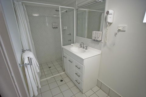 Centrepoint Motor Inn - Accommodation Rockhampton 4