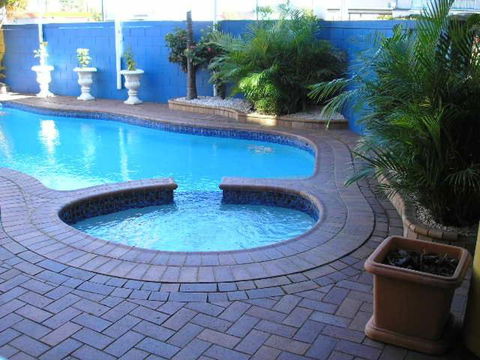 Centrepoint Motor Inn - Accommodation Rockhampton 1